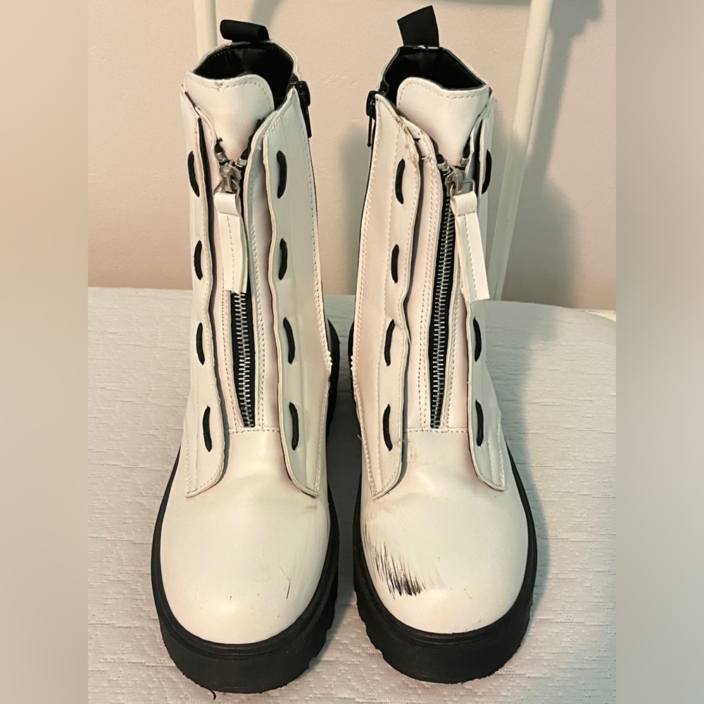 Doc Martin like white boots